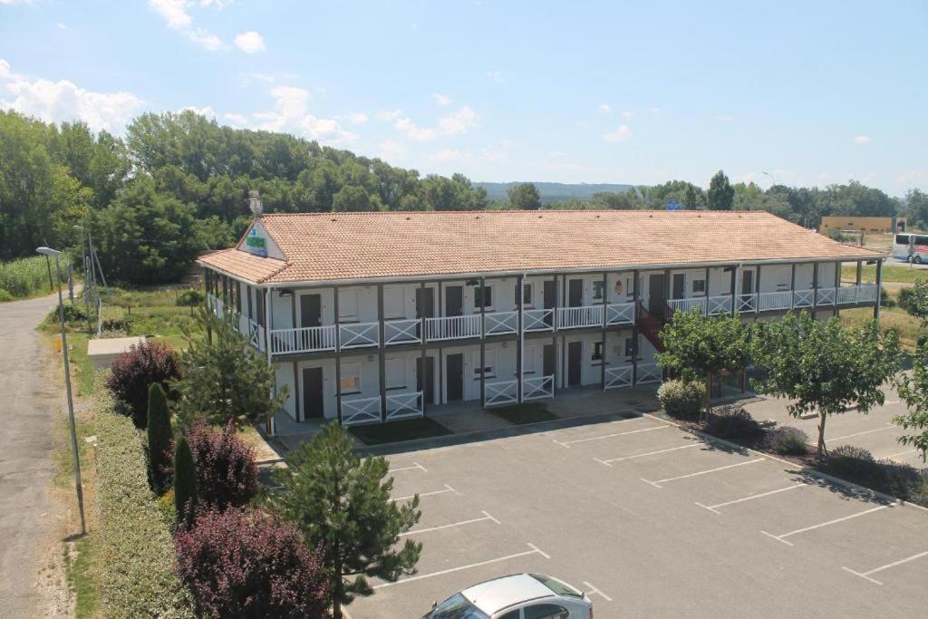 Brit Hotel Confort Manosque Cadarache Exterior foto